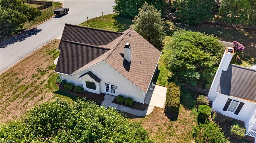 3401 Timberwolf Avenue High Point, NC 27265 - Photo 4 of 42