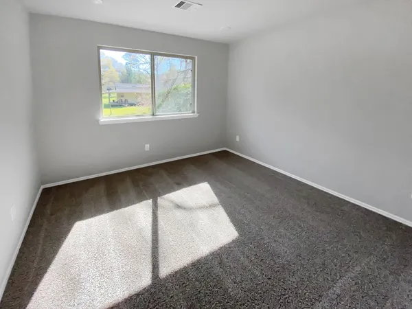 $1,900 | 1202 St Lawrence River Road, Montgomery, TX 77316