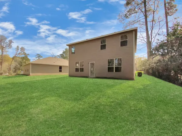 $1,900 | 1202 St Lawrence River Road, Montgomery, TX 77316