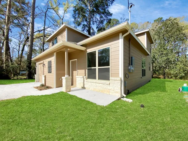 $1,900 | 1202 St Lawrence River Road, Montgomery, TX 77316