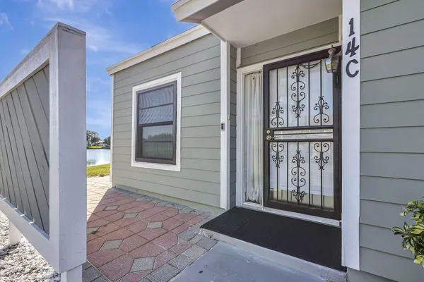 $3,100 | 602 Lakewood Drive, Unit 14C, Jupiter, FL 33458