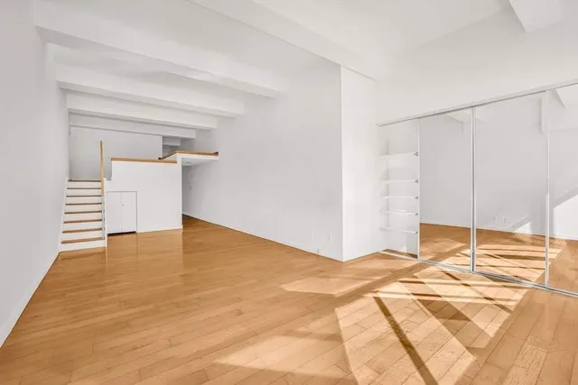 $645,000 | 310 East 46th Street, Unit 21T | Midtown East