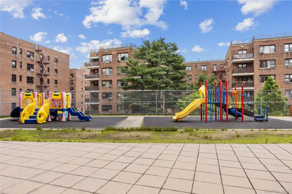 $2,750 | 3616 Henry Hudson Parkway, Unit 1FN | Central Riverdale