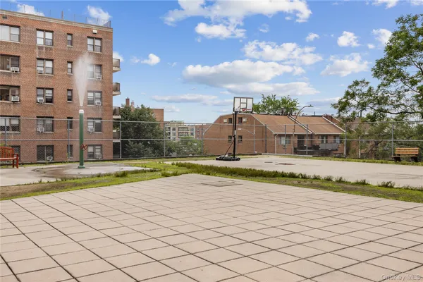 $2,750 | 3616 Henry Hudson Parkway, Unit 1FN | Central Riverdale