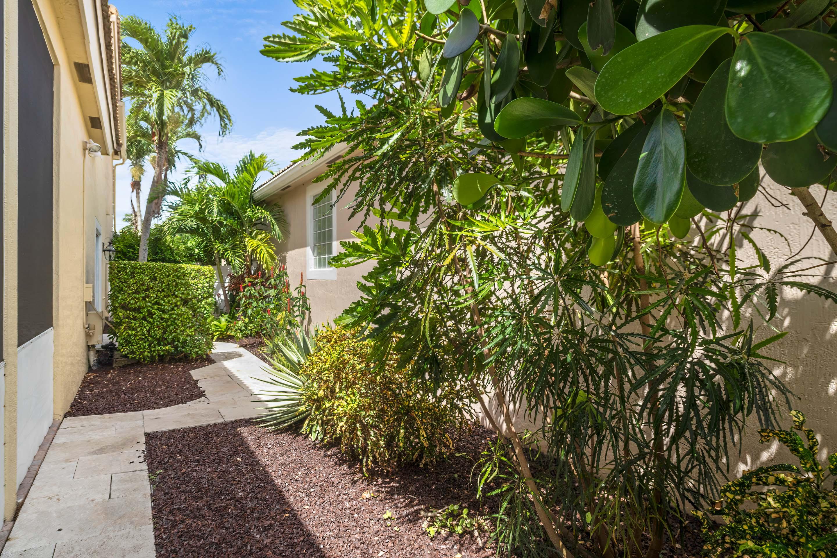 6310 Brava Way Boca Raton, FL 33433 - Photo 30 of 34 6310 Brava Way Boca Raton-31-Edit