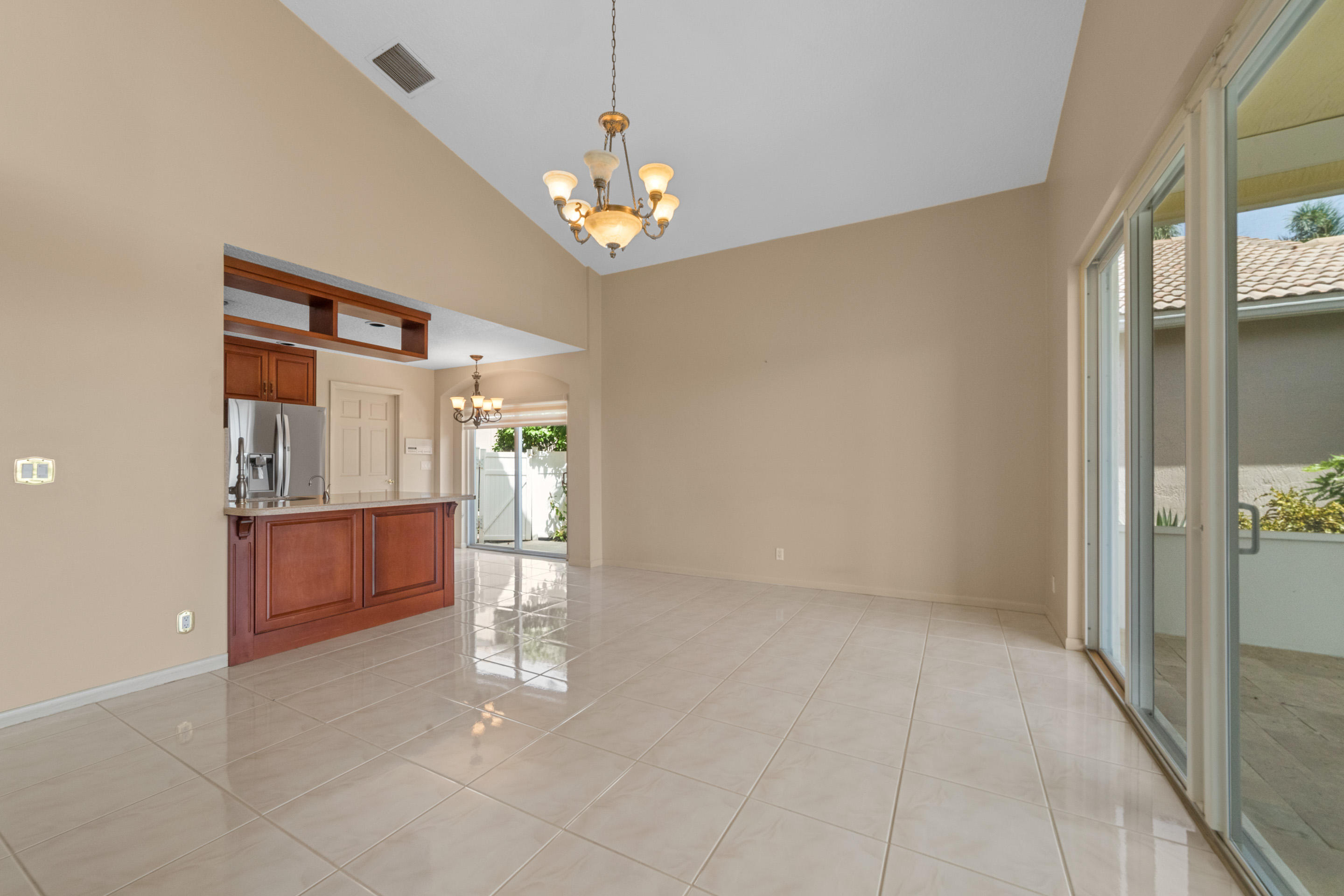 6310 Brava Way Boca Raton, FL 33433 - Photo 7 of 34 6310 Brava Way Boca Raton-7