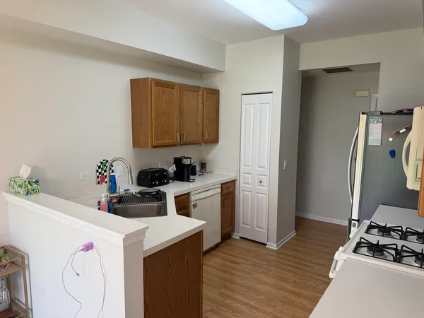 $2,100 | 3129 Ollerton Avenue, Unit 3129, Aurora, IL 60502