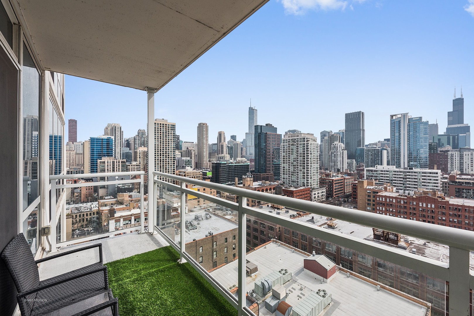 757 North Orleans Street, Unit 1812 Chicago, IL 60654 - Photo 12 of 17 a picture of a city view