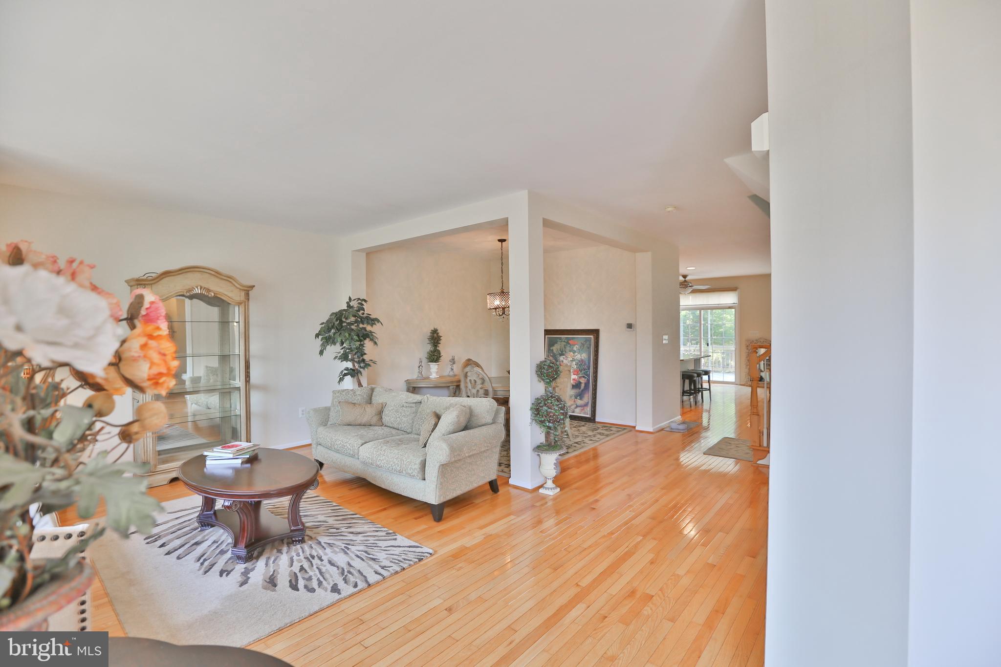 7302 Hampton Manor Place Springfield, VA 22150 - Photo 4 of 42