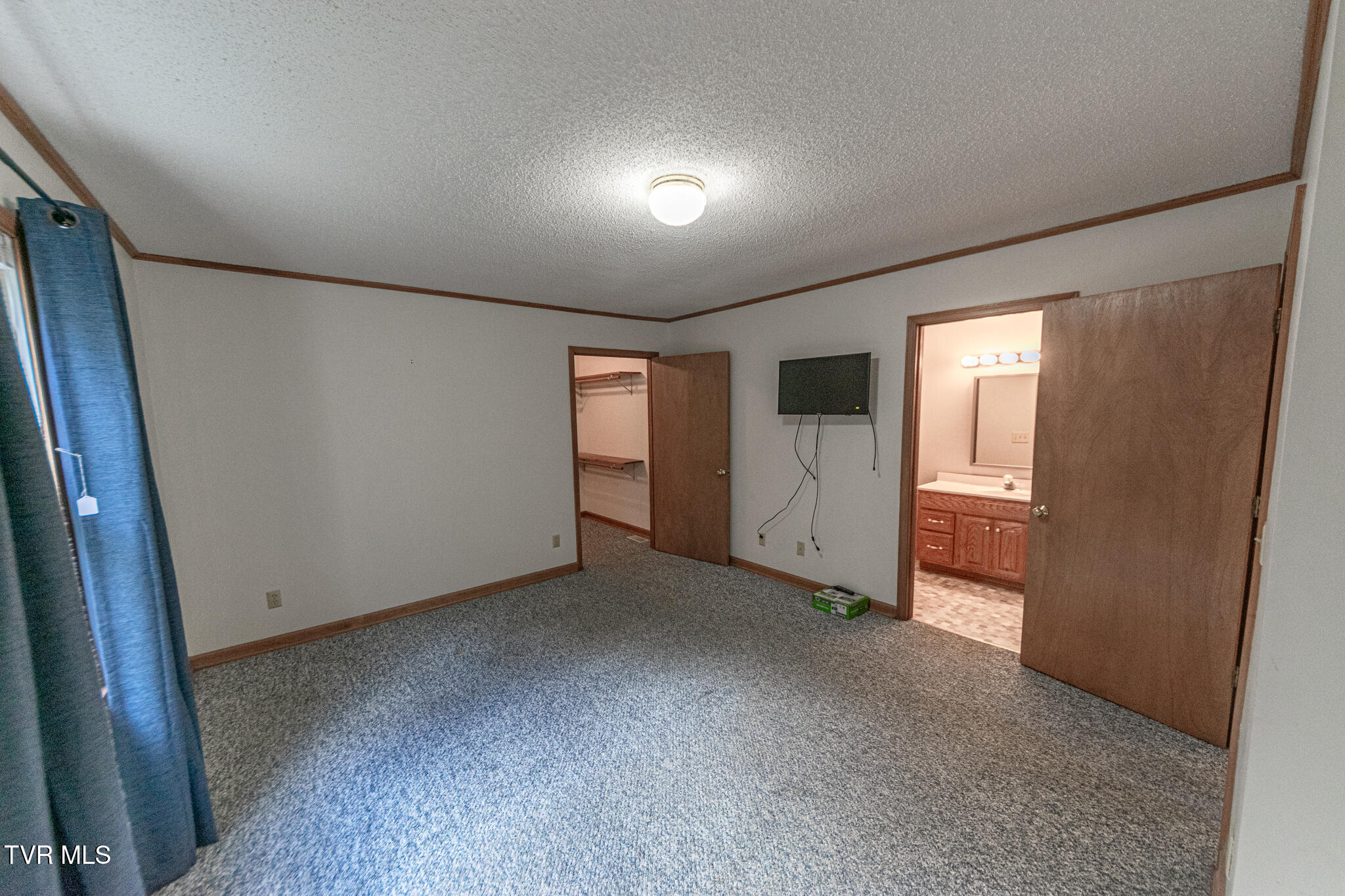 414 Caleb Avenue Elizabethton, TN 37643 - Photo 21 of 28 DSC_0800