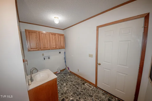 $339,900 | 414 Caleb Avenue, Elizabethton, TN 37643