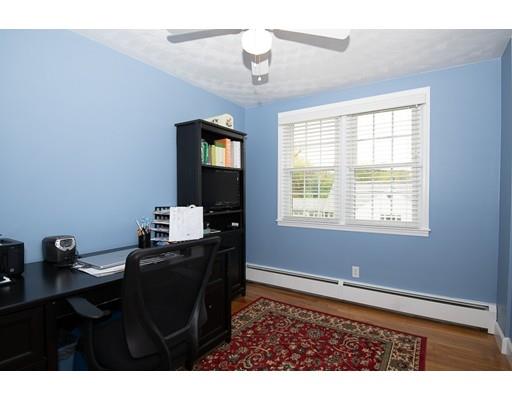 32 Manor Road Auburn, MA 01501 - Photo 12 of 28 Gallery Image 12