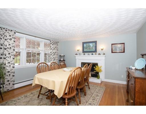 32 Manor Road Auburn, MA 01501 - Photo 9 of 28 Gallery Image 9