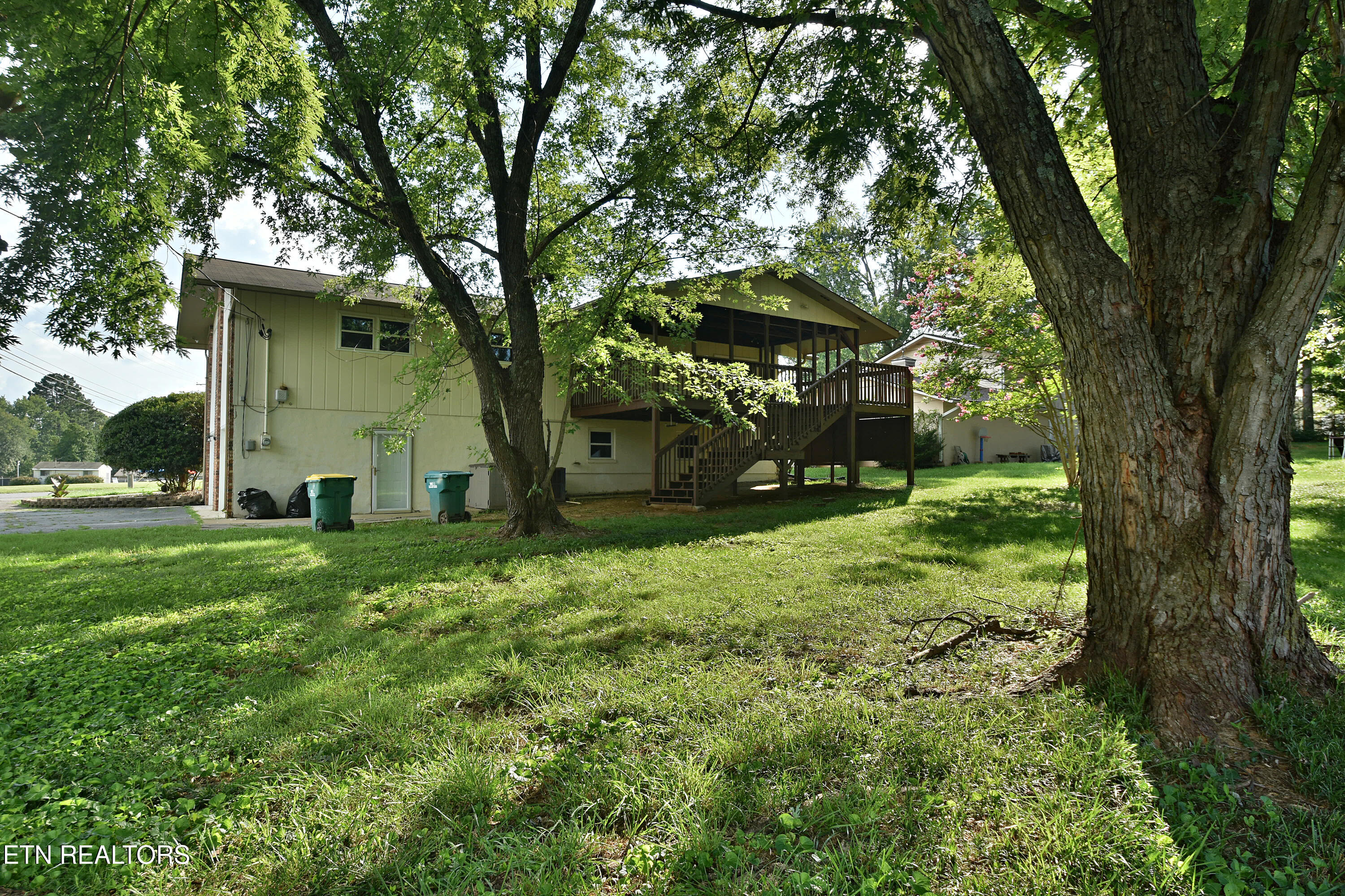 7704 Whitcomb Road Powell, TN 37849 - Photo 45 of 47 36