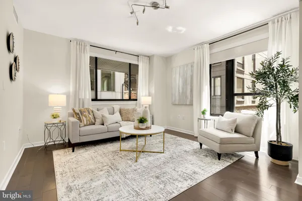 $424,900 | 1010 Massachusetts Avenue Northwest, Unit 211, Washington, DC 20001