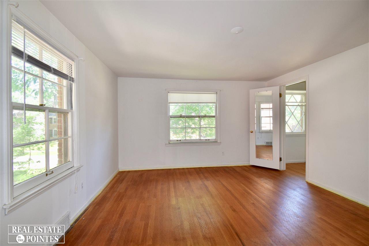 1699 Severn Road Grosse Pointe Woods, MI 48236 - Photo 18 of 28