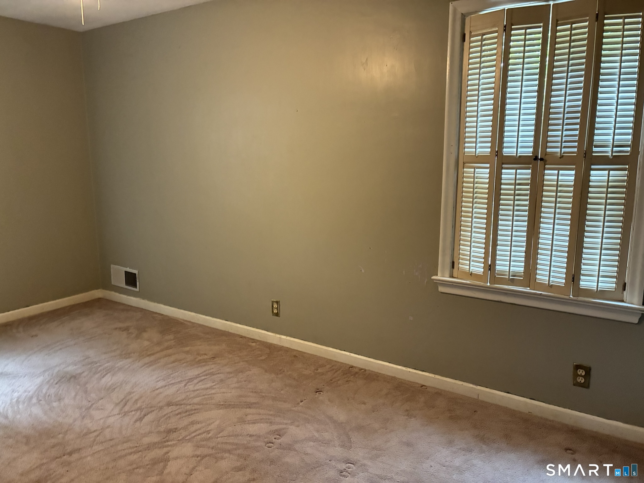 60 Mohegan Road Norwich, CT 06360 - Photo 18 of 22