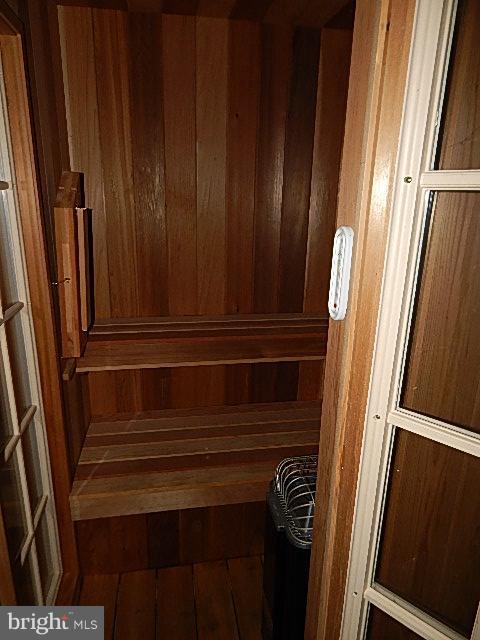 2824 Broadview Terrace Annapolis, MD 21401 - Photo 23 of 30 rec rm sauna