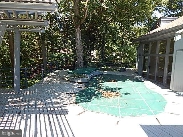 2824 Broadview Terrace Annapolis, MD 21401 - Photo 5 of 30 rear deck & spa view