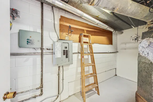 2819 South Michigan Avenue, Chicago, IL 60616