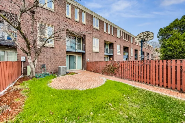 2819 South Michigan Avenue, Chicago, IL 60616