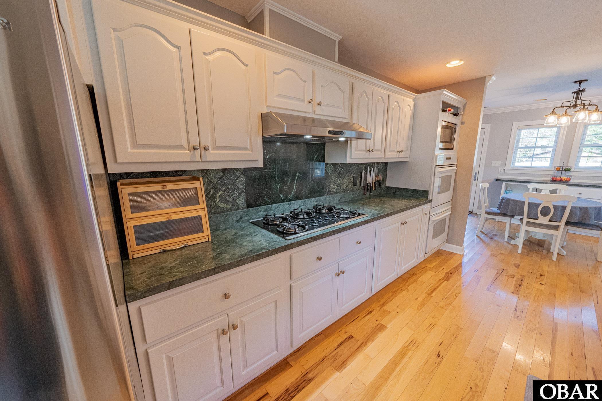140 Fearing Place, Unit 63 Manteo, NC 27954 - Photo 15 of 50 Spacious Counters