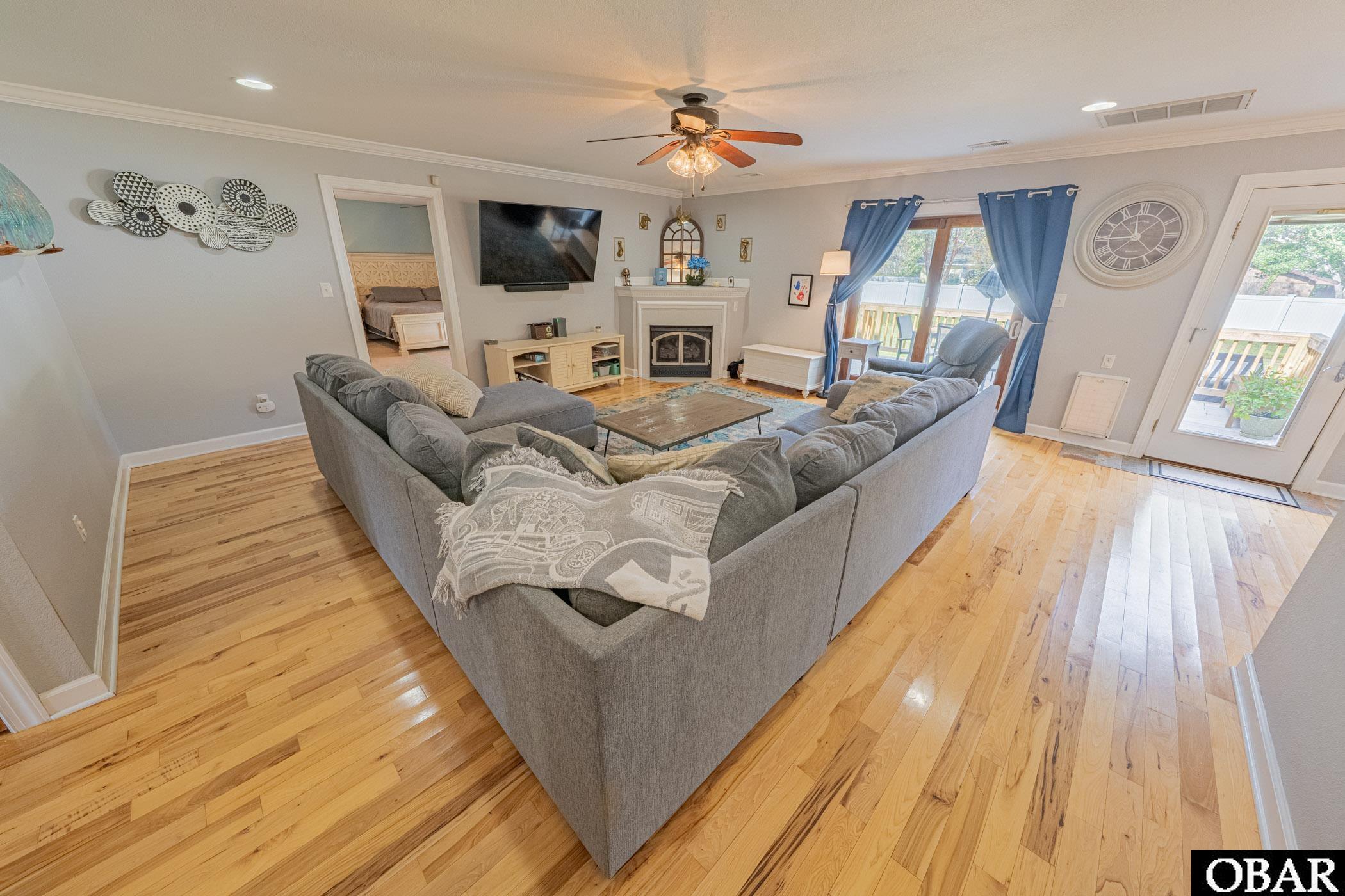 140 Fearing Place, Unit 63 Manteo, NC 27954 - Photo 10 of 50 Lots of Natural Light