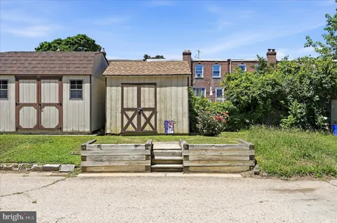 $275,000 | 5220 Gramercy Drive, Clifton Heights, PA 19018