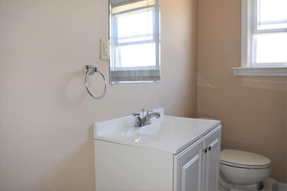 525 Post Road Warwick, RI 02888 - Photo 10 of 10 Gallery Image 10