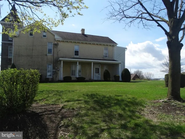 $1,025 | 130 North Antrim Way, Unit 1, Greencastle, PA 17225