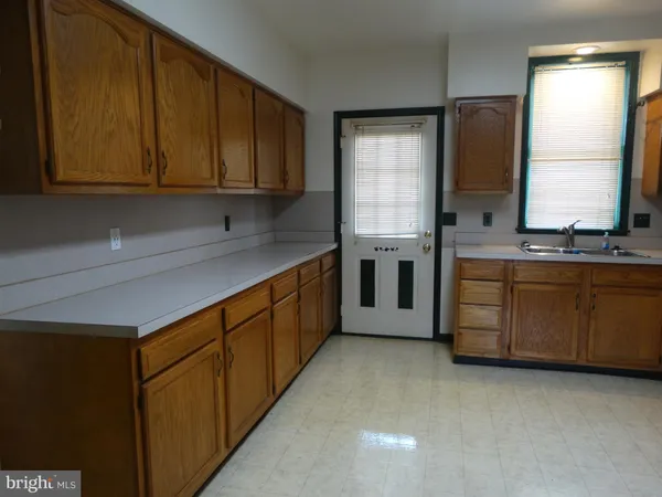 $1,025 | 130 North Antrim Way, Unit 1, Greencastle, PA 17225