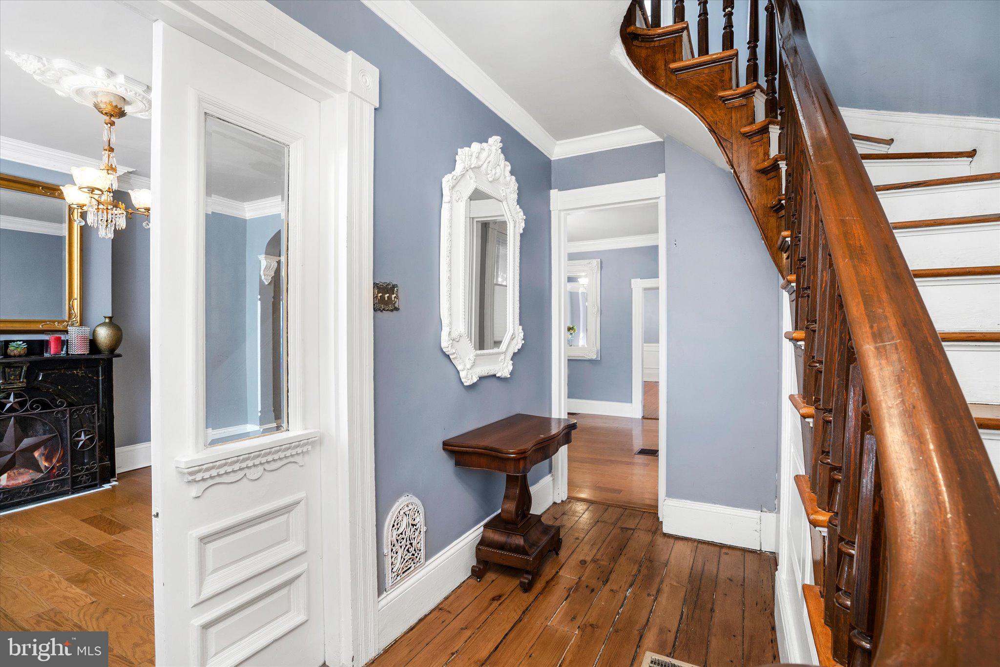 112 Jackson Street Trenton, NJ 08611 - Photo 5 of 49