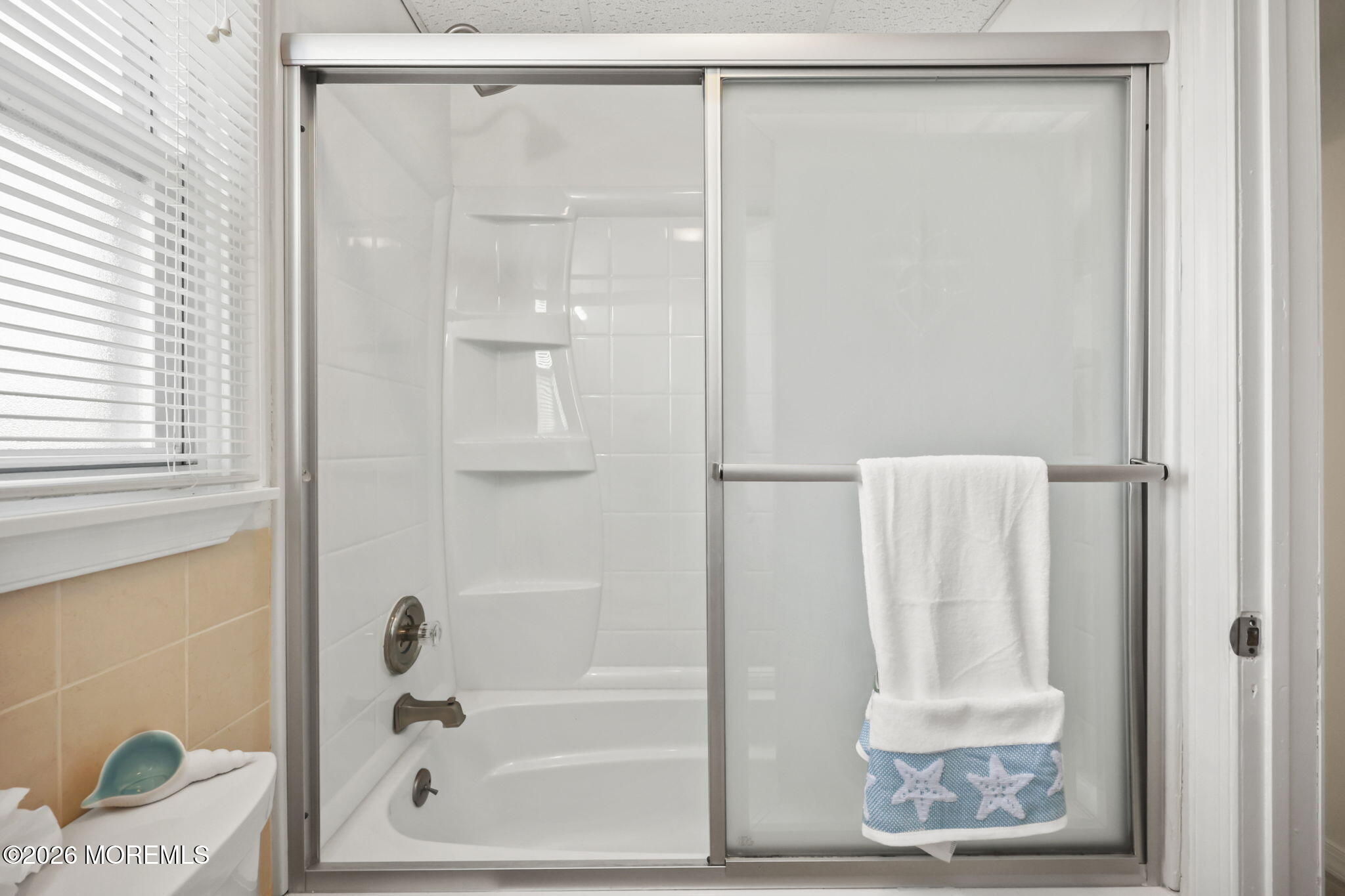 211 Ocean Avenue Point Pleasant Beach, NJ 08742 - Photo 28 of 60 a bathroom with a shower