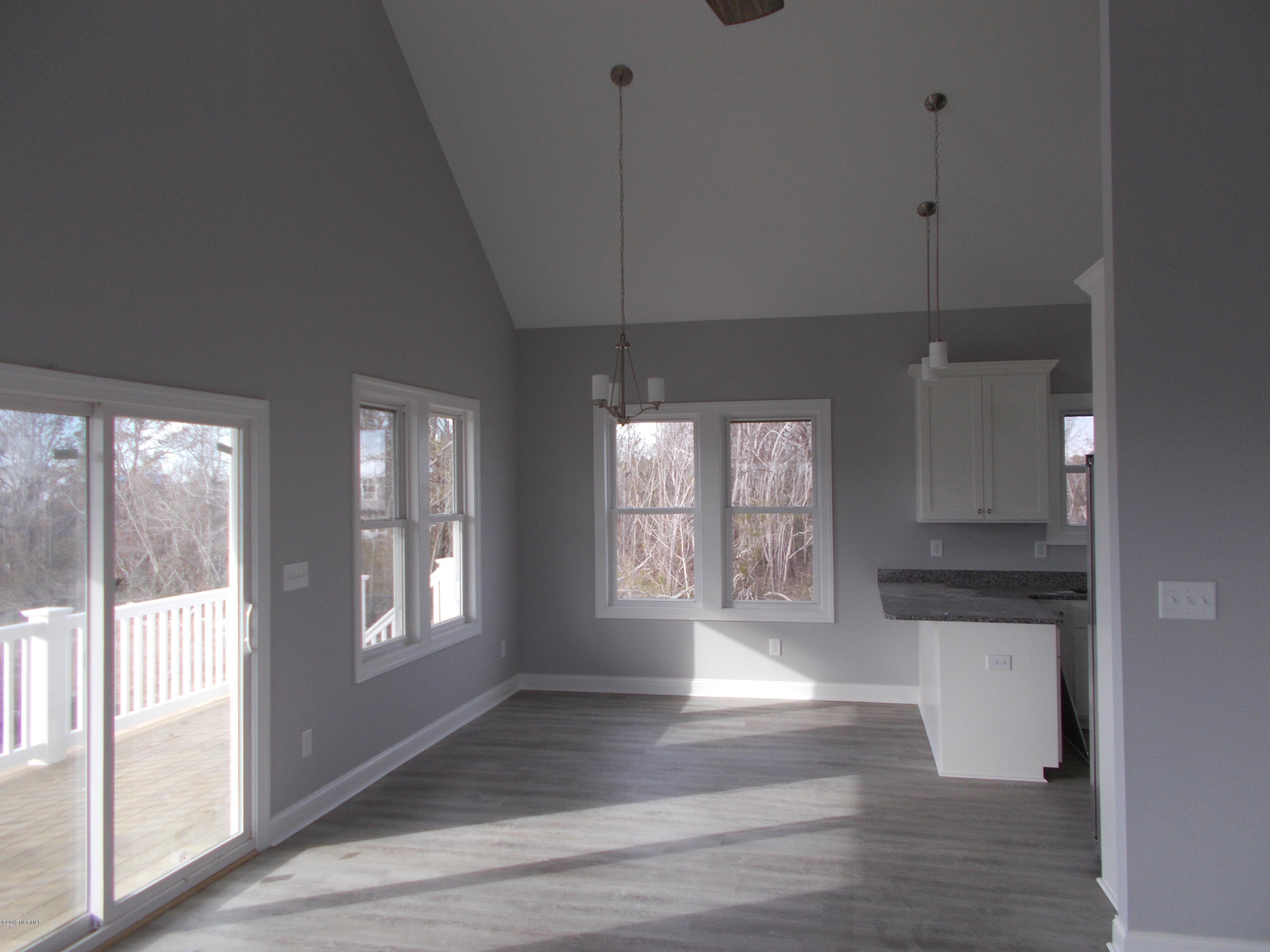 276 Live Oak Road Newport, NC 28570 - Photo 3 of 13 DSCN0424