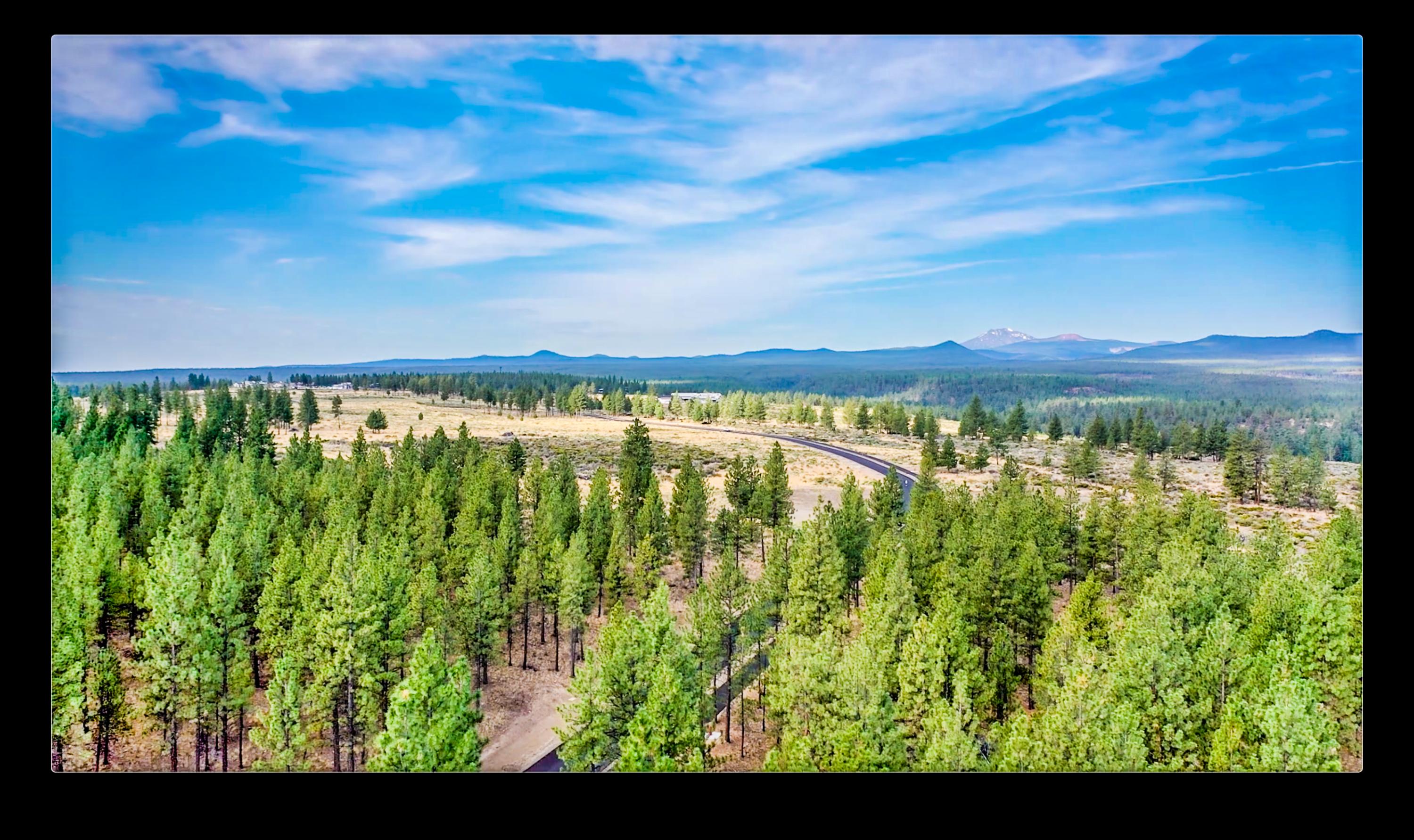 62340 Huntsman Loop Bend Bend, OR 97703 - Photo 3 of 28 D77073E0-CE04-4CBD-A56B-D21FFF63A25C (1)