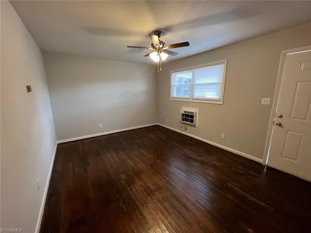 $875 | 857 Bellevue Street, Unit A, Greensboro, NC 27406