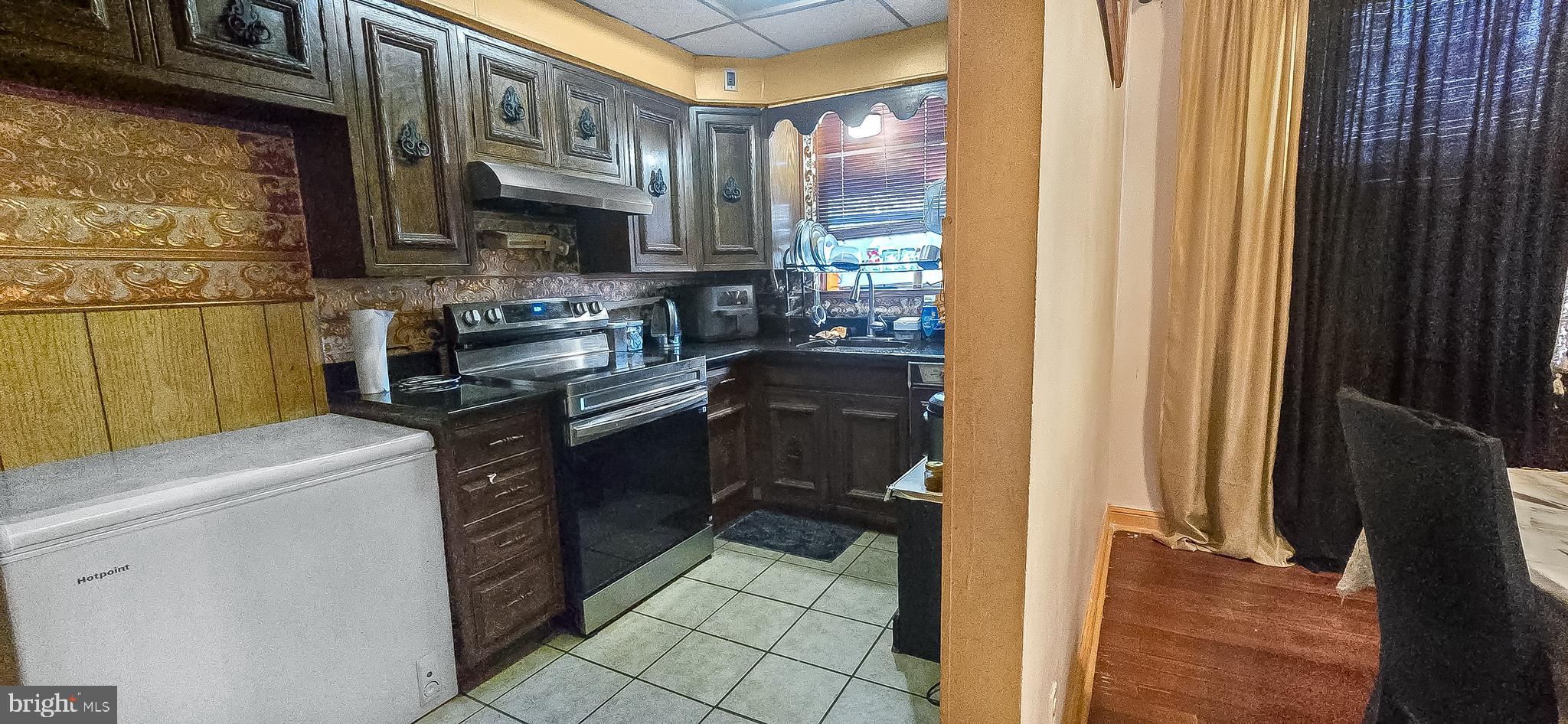 7247 Bradford Road Upper Darby, PA 19082 - Photo 10 of 32 Gallery Image 10