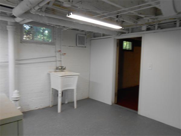 120 Atwater Road Springfield, MA 01107 - Photo 17 of 19 Gallery Image 17