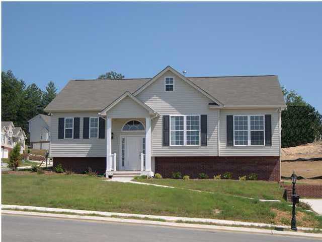 9142 Sedman Road, Unit 3 Hixson, TN 37343 - Photo 1 of 19 Primary Photo