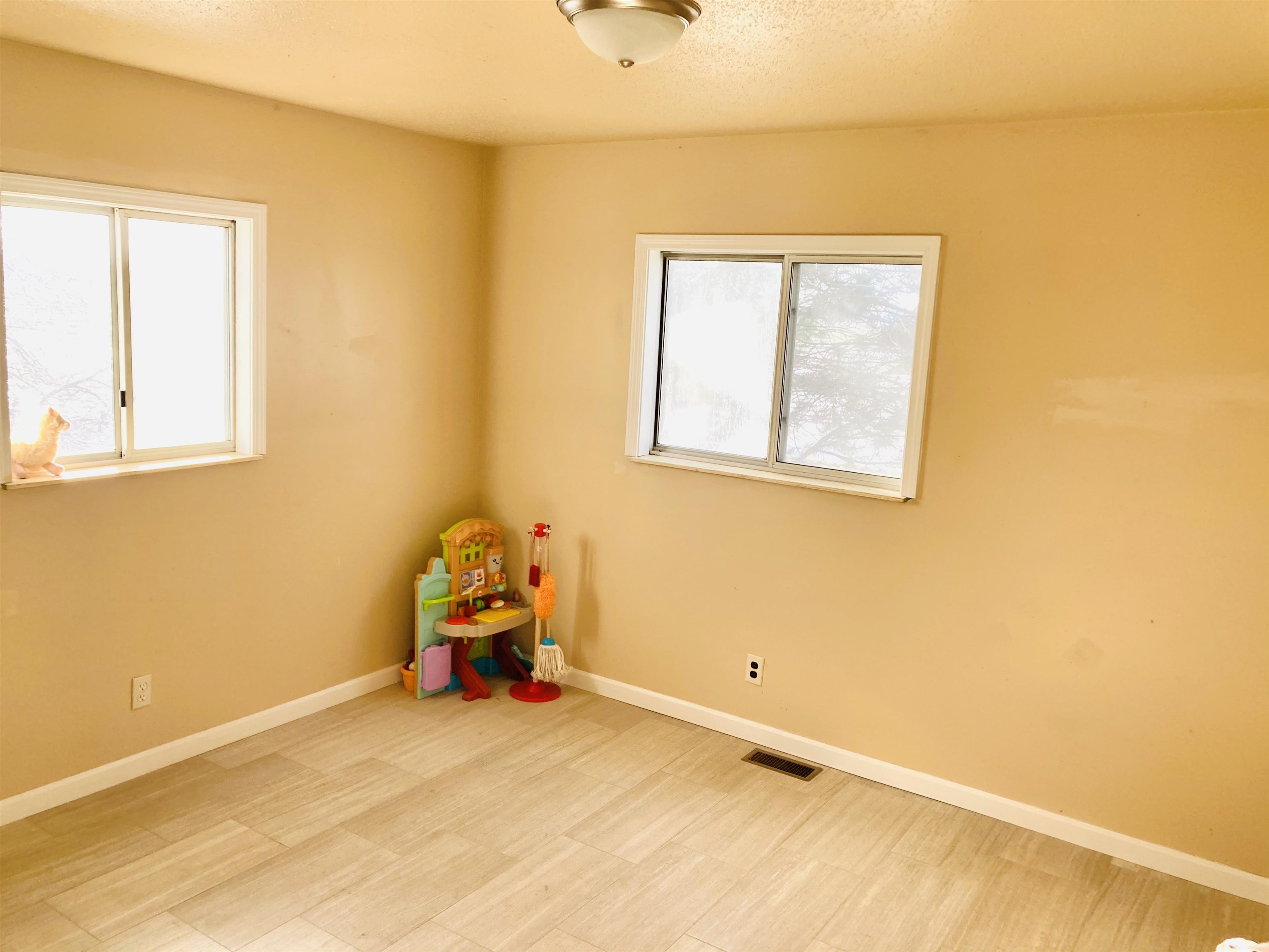 370 North Boutell Road Bay City, MI 48708 - Photo 18 of 21