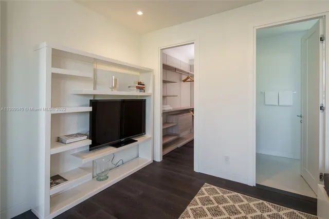 $45,000 | 128 Fiesta Way, Fort Lauderdale, FL 33301