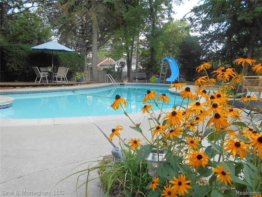 749 Hampton Road Grosse Pointe Woods, MI 48236 - Photo 18 of 18