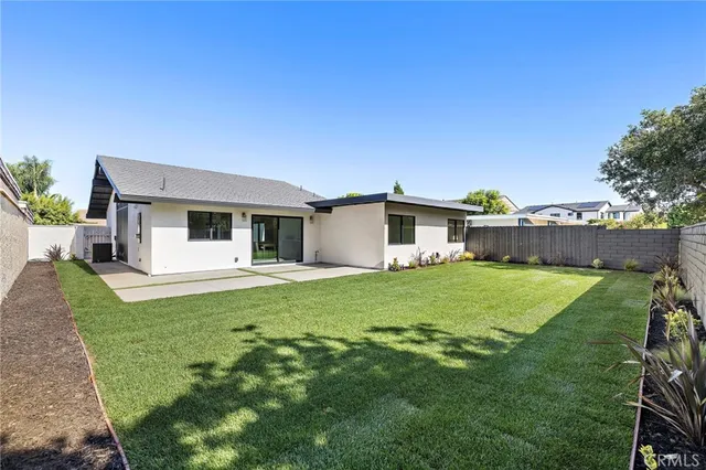 $2,899,000 | 5392 Sierra Roja Road, Irvine, CA 92603