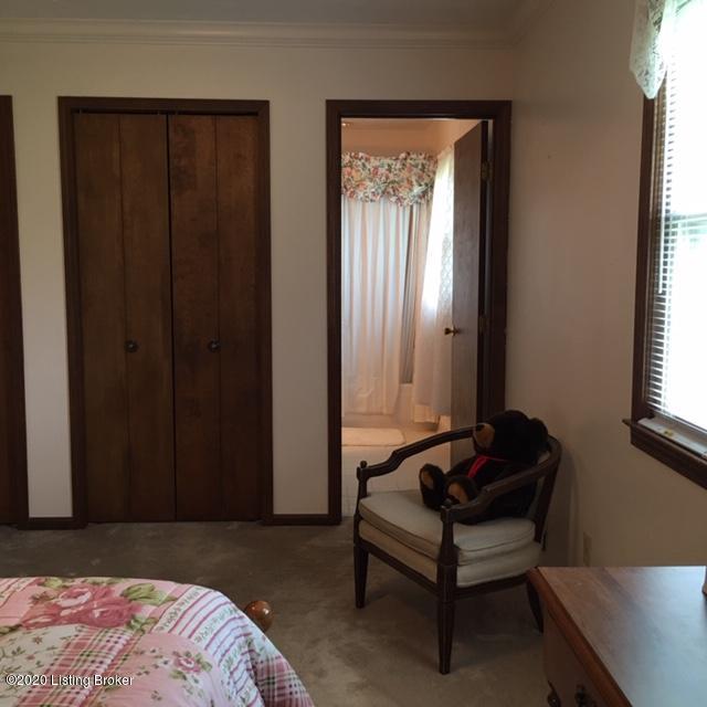 861 Castlerock Drive Shepherdsville, KY 40165 - Photo 20 of 31 Master Bedroom looking into entrance of Bath