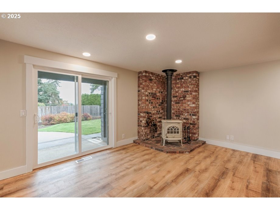 1735 Misty Place Northwest Salem, OR 97304 - Photo 7 of 31 a view of a room with furniture and wooden floor