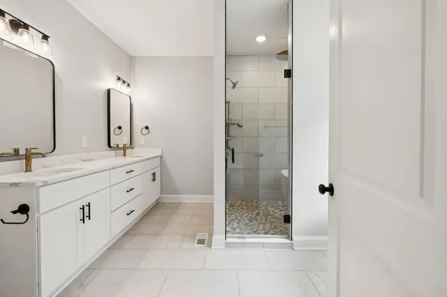 $579,000 | 123 Casey Street, Brush Creek, TN 38547