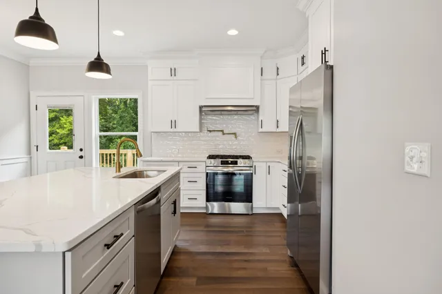 $579,000 | 123 Casey Street, Brush Creek, TN 38547