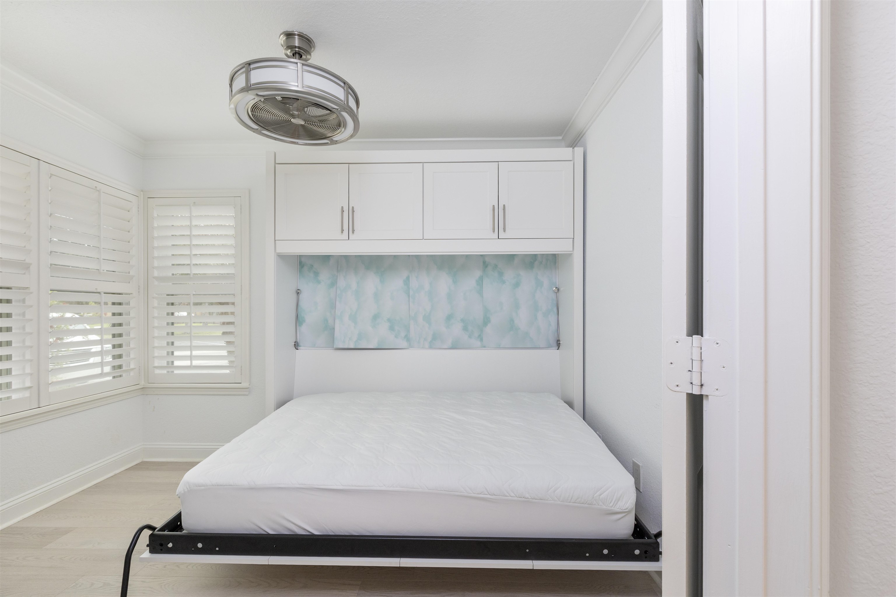 923 Seashell Lane Ponte Vedra Beach, FL 32082 - Photo 41 of 60 a large bed sitting in a room next to a window