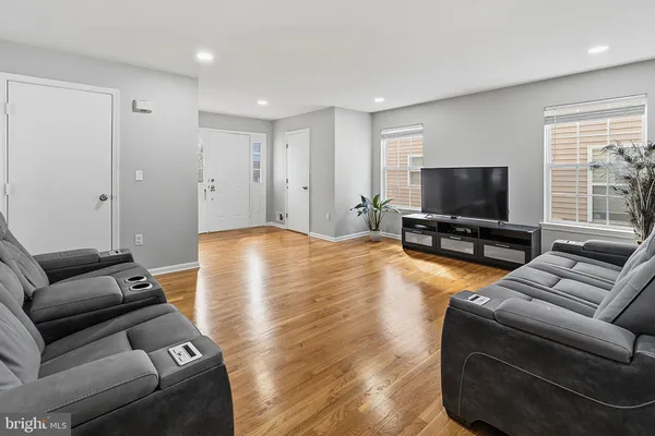 $770,000 | 109 Canal View Drive, Lawrenceville, NJ 08648