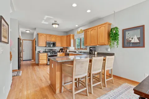 $634,999 | 6732 Yale Drive, Franklin, WI 53132